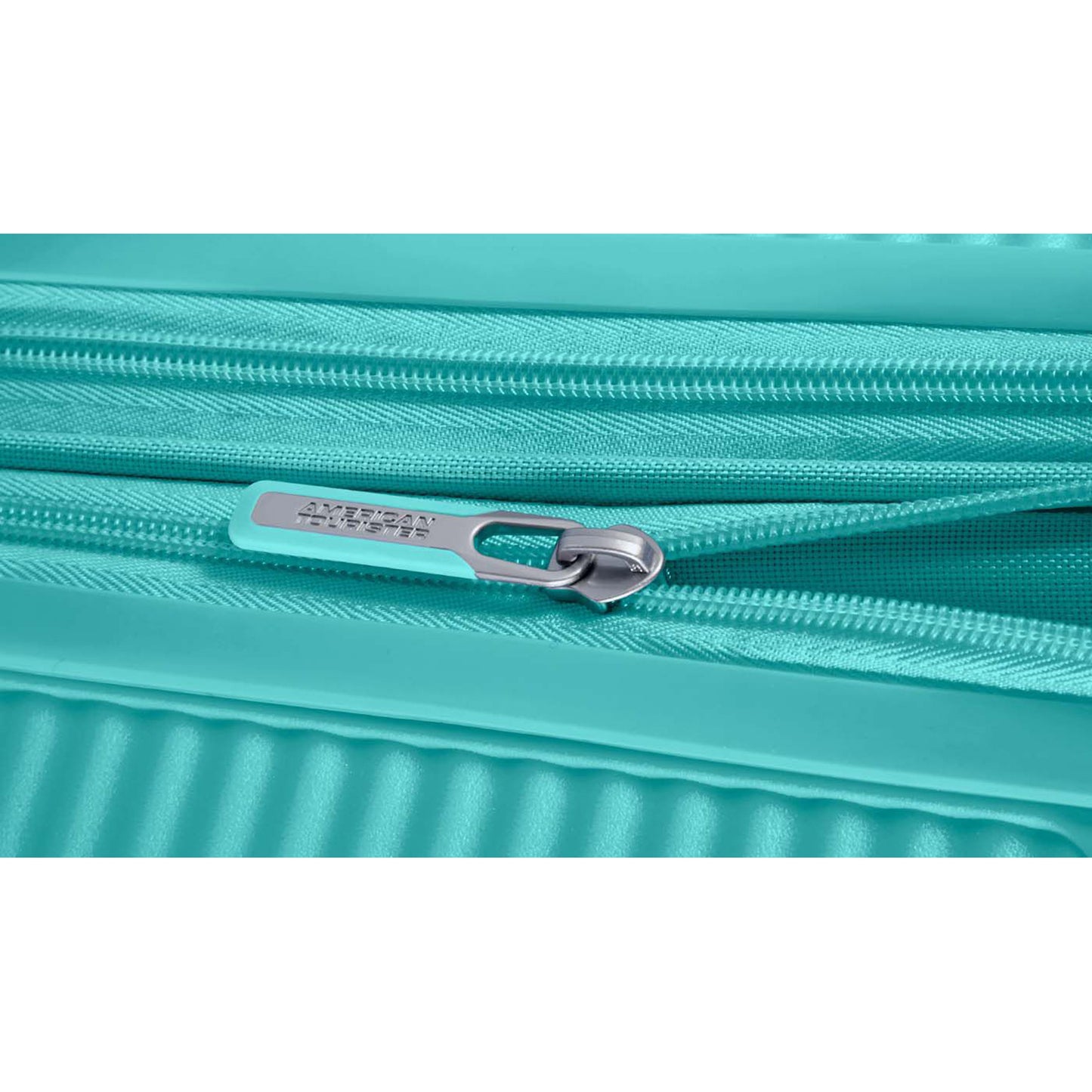 American Tourister Mittelgroßer Koffer SoundBox 67cm Poolside Blue