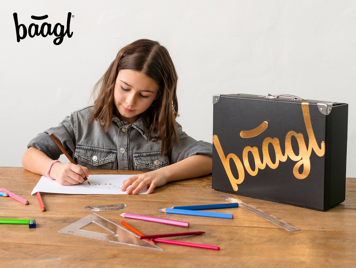 Faltkoffer mit geschmiedeten Ecken Gold