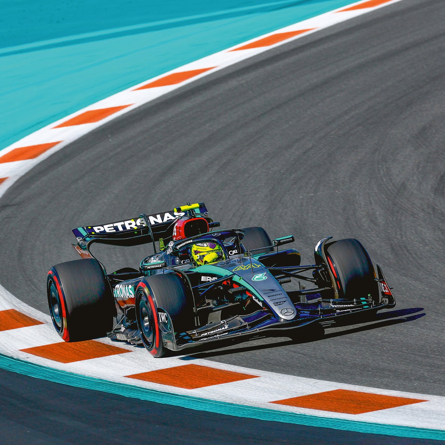 Broschürenkalender Formel - Jiří Křenek 2025, 30 x 30 cm