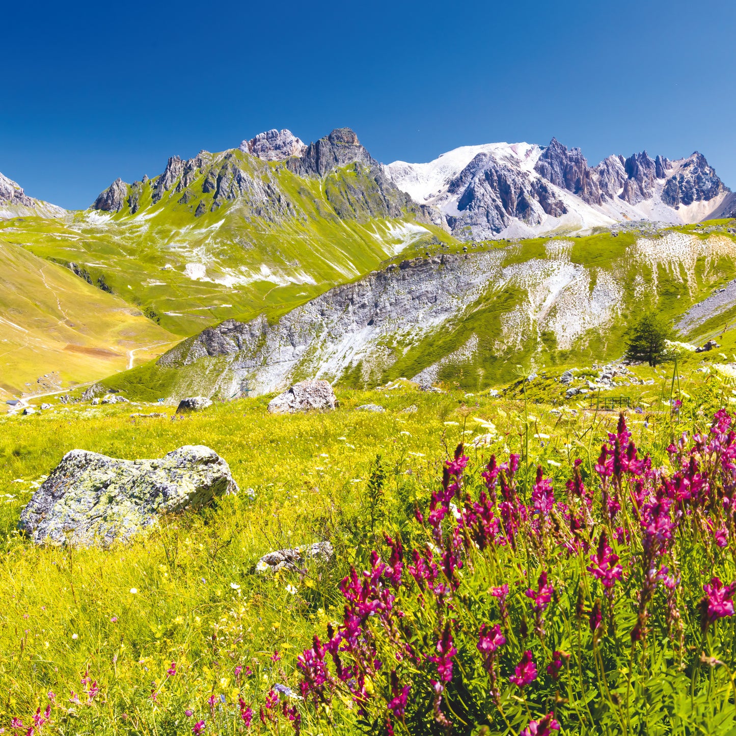 Broschürenkalender Alpen 2025, 30 x 30 cm