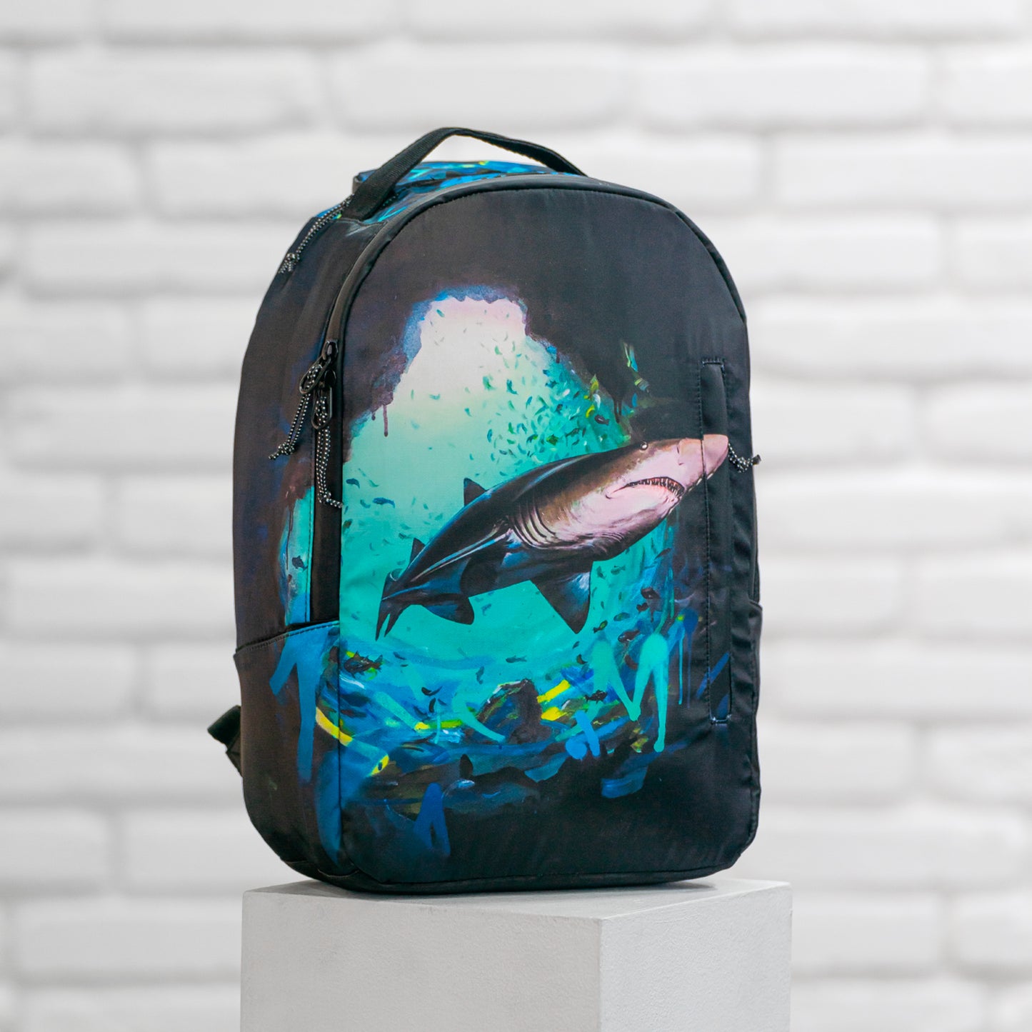 Rucksack eARTh Shark by Lukero