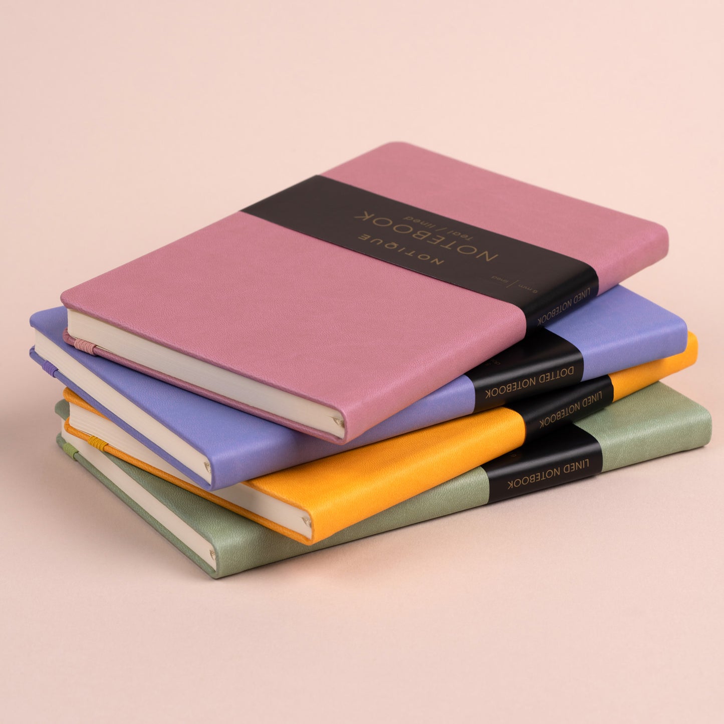 Notizbuch Rosa, gepunktet, 13 × 21 cm