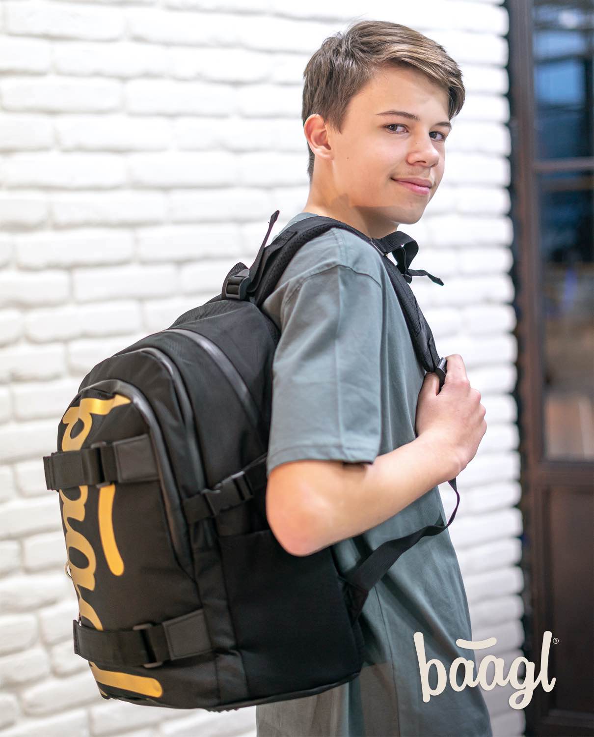 Skate Gold Schulrucksack-Set 5tlg.: Schulrucksack, Federmäppchen, Turnbeutel, Bauchtasche, Laptophülle